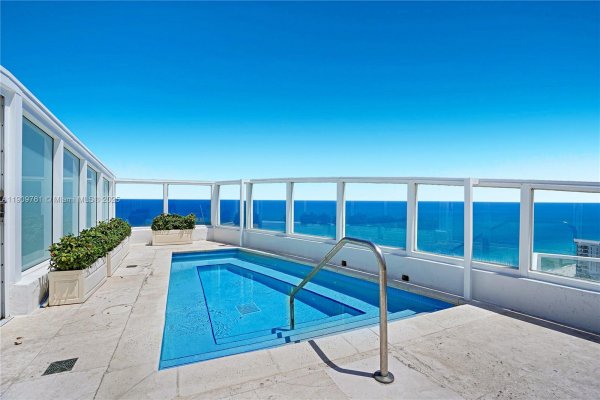 4401 Collins Ave #PH South Miami Beach, FL 33140