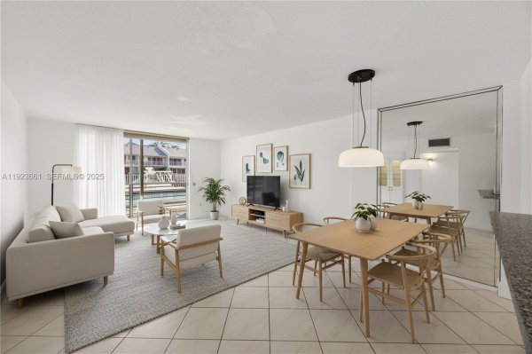 3550 NE 169th St #112 North Miami Beach, FL 33160