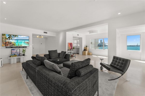 16 Island Ave #7D Miami Beach, FL 33139