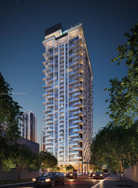 11 NE 6th #706 Miami, FL 33132