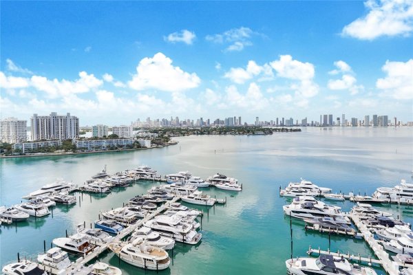 1900 Sunset Harbour Dr #1806 Miami Beach, FL 33139