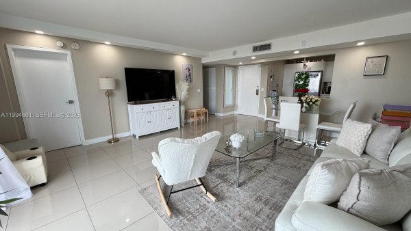 13499 Biscayne Blvd #805 North Miami, FL 33181