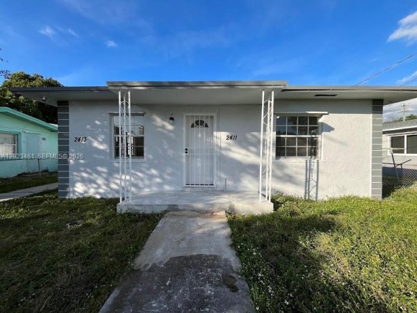 2411 NW 65th St Miami, FL 33147