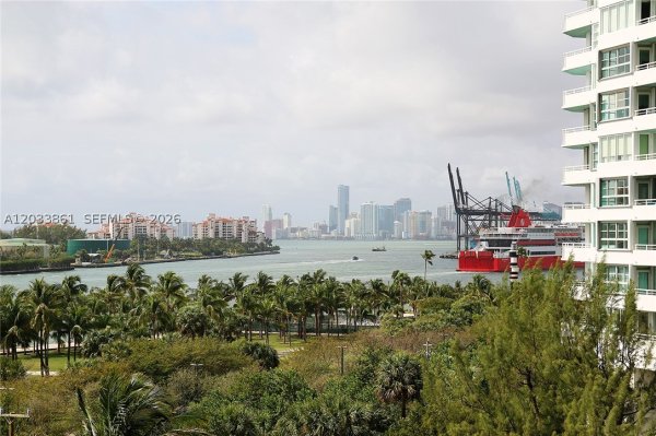 100 S Pointe Dr #601 Miami Beach, FL 33139