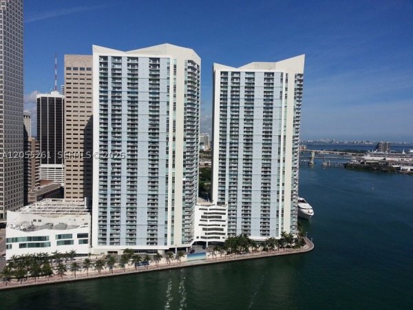 325 S Biscayne Blvd #1719 Miami, FL 33131