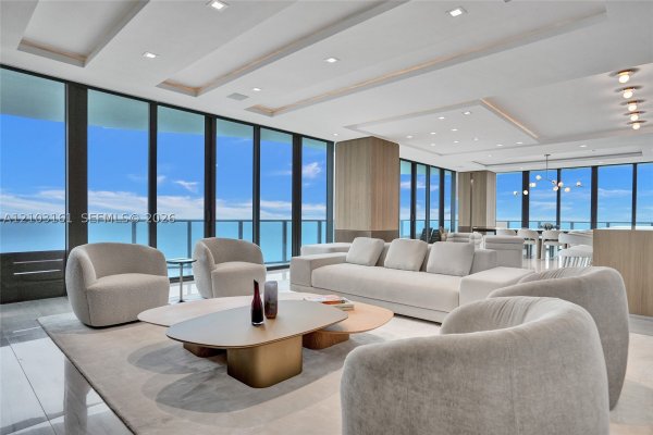 19575 Collins Ave #33 Sunny Isles Beach, FL 33160