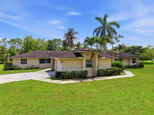 12364 82nd West Palm Beach, FL 33412
