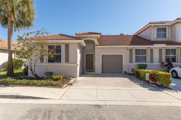 857 NW 133rd Pembroke Pines, FL 33028