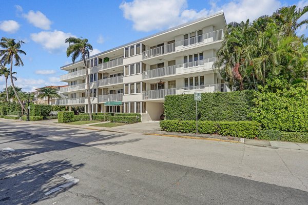 223 Atlantic Ave #3f Palm Beach, FL 33480