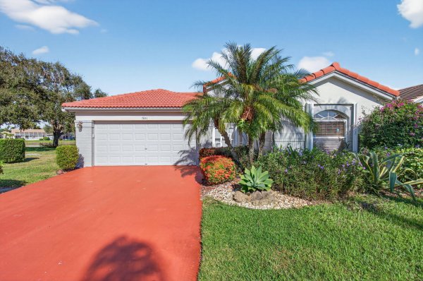 7851 Sailing Shores Ter Boynton Beach, FL 33437