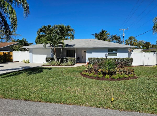 355 Franklin Tequesta, FL 33469