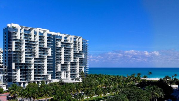 2201 Collins Ave #401 Miami Beach, FL 33139