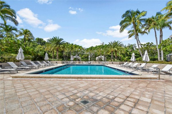 151 Crandon Blvd #1136 Key Biscayne, FL 33149