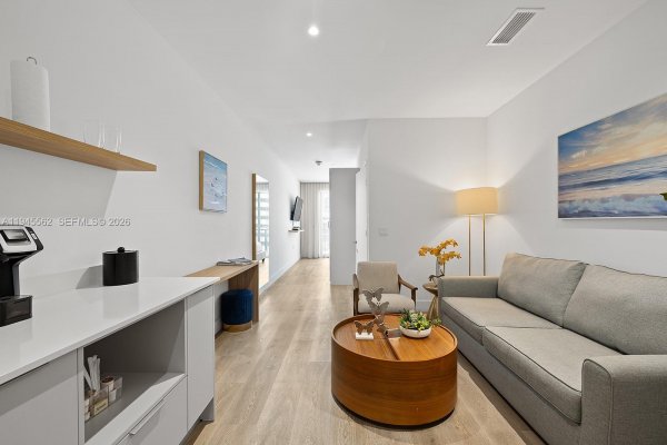 Undisclosed Address Miami, FL 33130