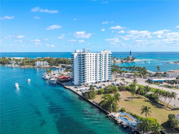 2639 N Riverside Dr #806 Pompano Beach, FL 33062