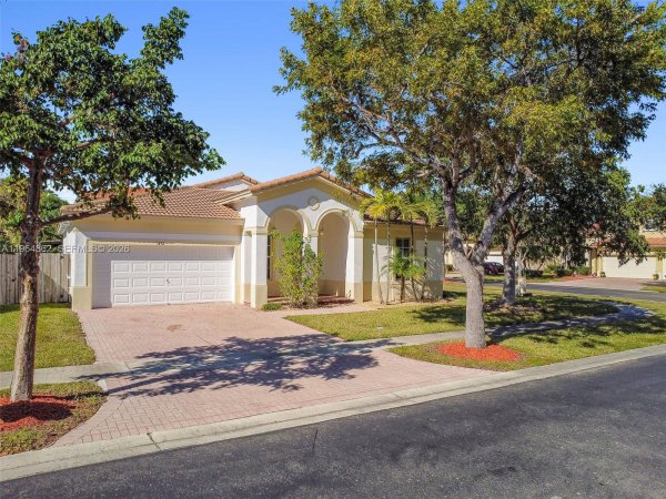 1492 NE 40th Ave Homestead, FL 33033