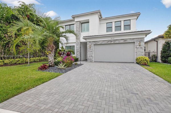 8629 Tower Brg Ct Boca Raton, FL 33496