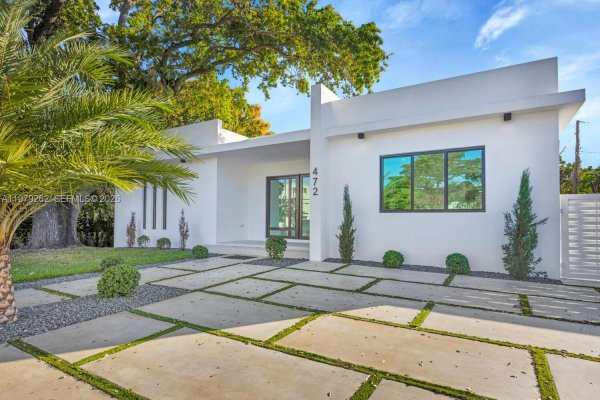 472 S Royal Poinciana Blvd Miami Springs, FL 33166