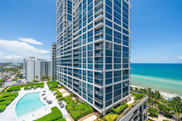 6801 Collins Ave #1414 Miami Beach, FL 33141