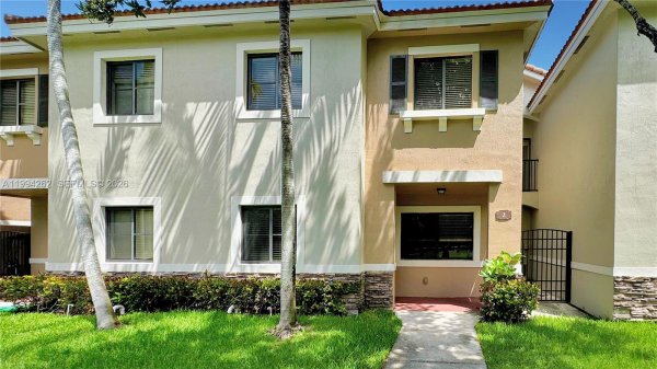 22631 SW 88th Pl #2-18 Cutler Bay, FL 33190