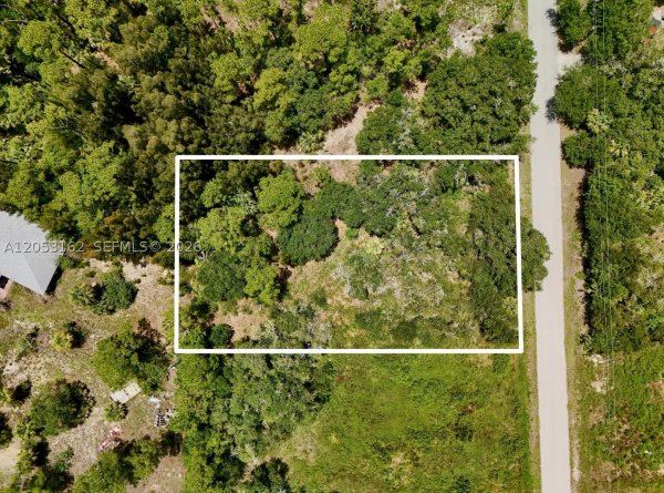 1210 Mcarthur Ave Lehigh Acres, FL 33972