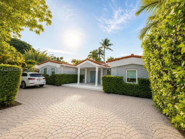 4726 Alton Rd Miami Beach, FL 33140
