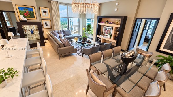 9055 SW 73rd Ct #2402 Miami, FL 33156