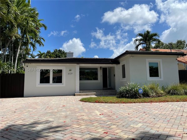 6129 SW 28th St Miami, FL 33155