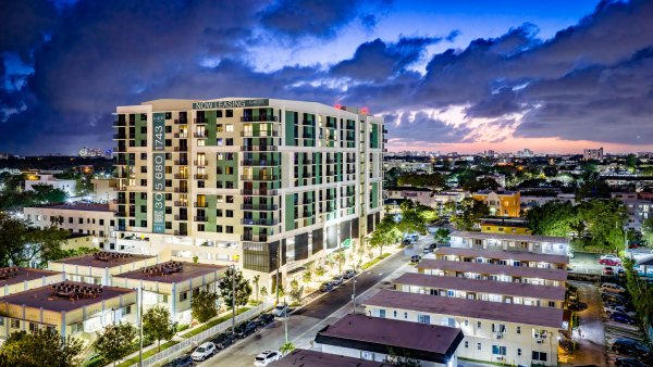 450 SW 5th #515 Miami, FL 33130