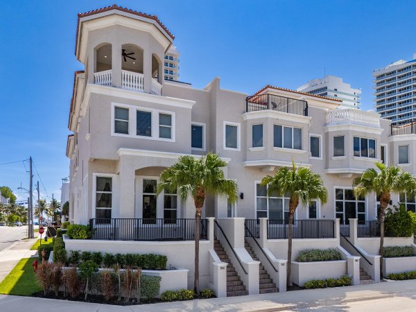 514 N Birch Rd Fort Lauderdale, FL 33304