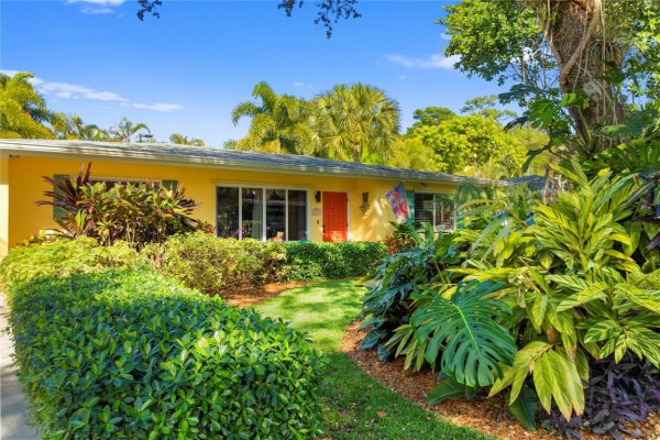 3031 SW 23rd Fort Lauderdale, FL 33312