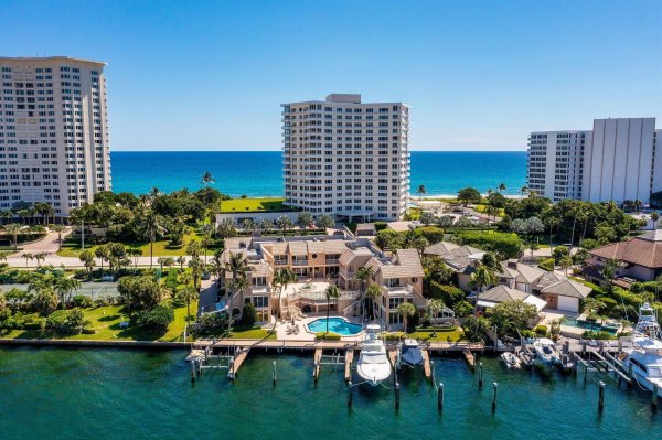555 S Ocean Blvd #4 Boca Raton, FL 33432
