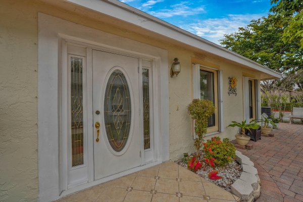 7512 Ace Lake Worth, FL 33467