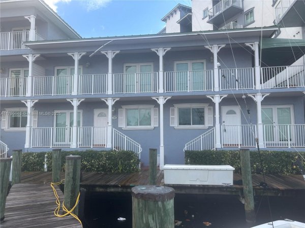 2415 NW 16th St Rd #103 Miami, FL 33125
