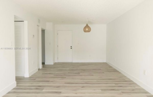 8287 SW 128th St #210 Pinecrest, FL 33156