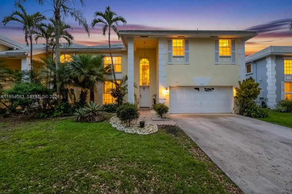 10356 Quito St Cooper City, FL 33026