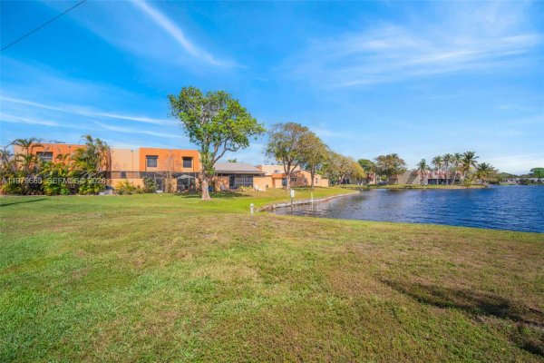 1451 NW 92nd Ave #191 Pembroke Pines, FL 33024