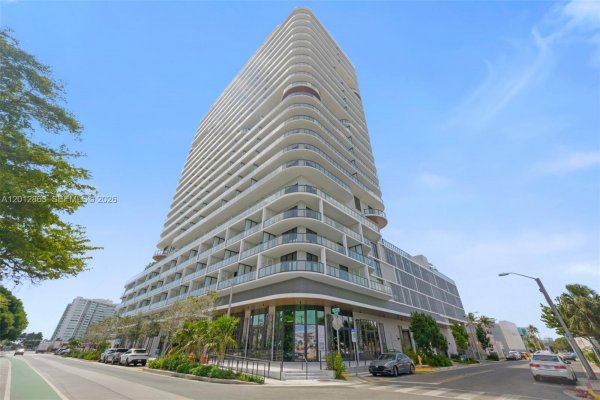 580 72nd St #611 Miami Beach, FL 33141