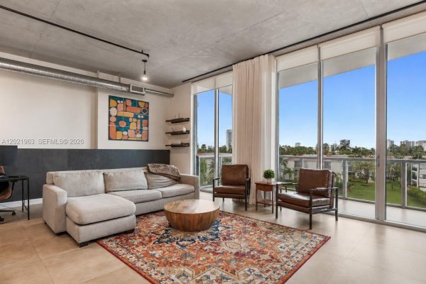3029 NE 188th St #405 Aventura, FL 33180
