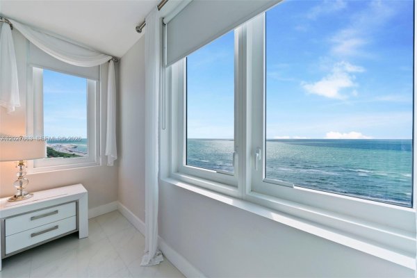 2301 Collins Ave #1210 Miami Beach, FL 33139