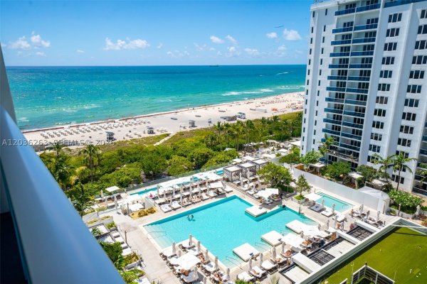 102 24th St #1210 Miami Beach, FL 33139