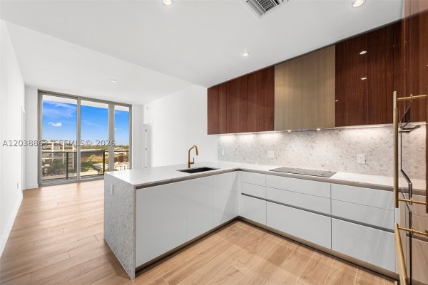 2678 Tigertail Ave #1005 Miami, FL 33133
