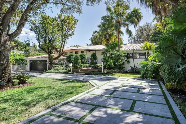 652 NE 105th St Miami Shores, FL 33138
