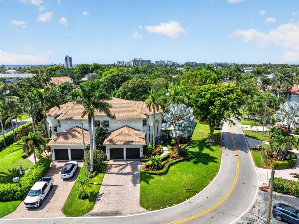 2844 NE 26th Lighthouse Point, FL 33064