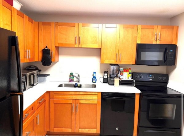 5515 Lakewood Cir #125 Pompano Beach, FL 33063