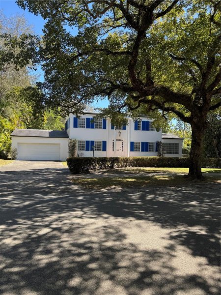 3801 Toledo Coral Gables, FL 33134