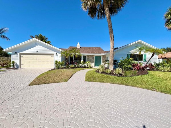 14 SE Paddock Jupiter, FL 33469