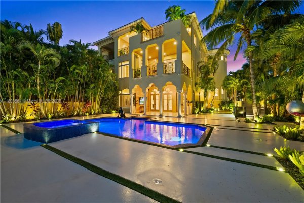 1530 Island Blvd Aventura, FL 33160 1530 Island Blvd Aventura, FL 33160