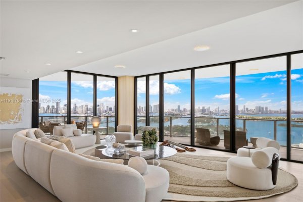 500 Alton #3402.03 Miami Beach, FL 33139