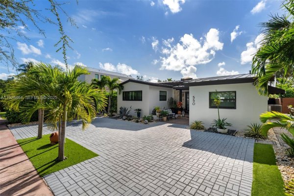 550 W 51st St Miami Beach, FL 33140